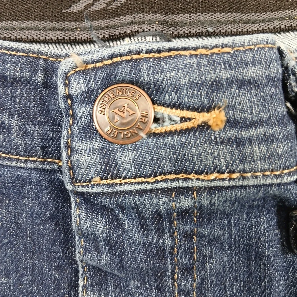 Wrangler Authentics NWT Classic Straight Fit Blue Jeans Mens 46x32 Cotton Blend‎